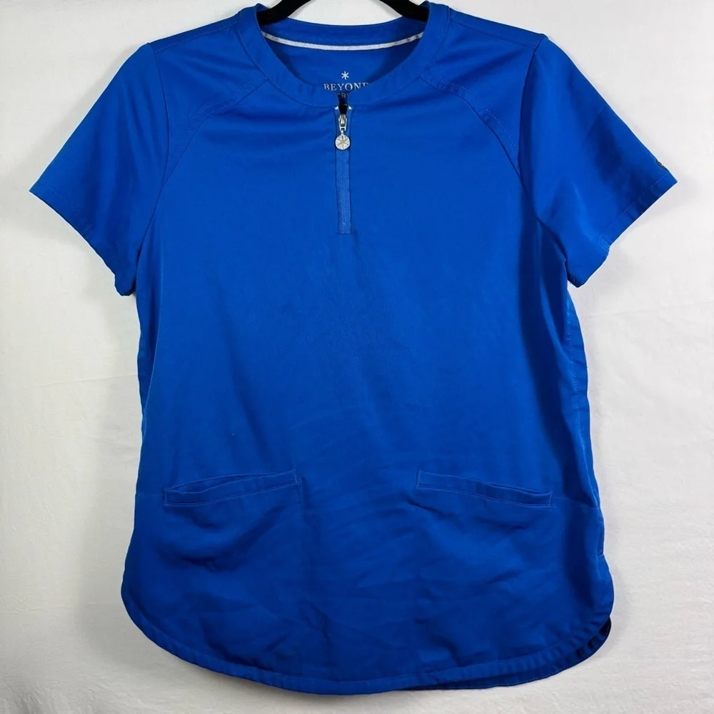 Beyond Scrubs Blue Women's Top Size XS